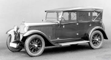 Прикрепленное изображение: Mercedes-260-typ-Stuttgart-Turenwagen-orig1.jpg