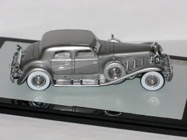 Прикрепленное изображение: Duesenberg SJ Arlington Torpedo Sedan 1933 012.JPG