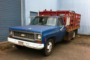 Прикрепленное изображение: 1974-Chevrolet-Custom-C-30-Deluxe-Pickup-Truck-350-cu-in-cid-v8-Third-Generation-1-one-ton-3.jpg