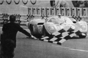 Прикрепленное изображение: ferrari-512S-12-LM70-I.png