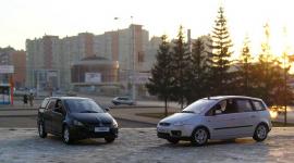 Прикрепленное изображение: Mitsu_vs_Ford_001.jpg