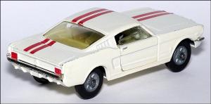 Прикрепленное изображение: Ford_Mustang_Fastback_2_2_Corgi_Toys_325___2_small.jpg