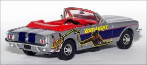 Прикрепленное изображение: 1964_Ford_Mustang_Convertible_Bud_Light_Rodeo___Matchbox___DYM37619___2_small.jpg