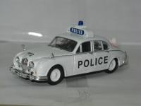 Прикрепленное изображение: Jaguar_MK_II_Police_2_Vanguards.jpg