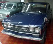 Прикрепленное изображение: nissan_skyline_2000_gt_b.jpg