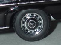 Прикрепленное изображение: Mercedes_Benz_8_220D_5.jpg