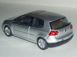 Прикрепленное изображение: GolfV_3dr_2.jpg