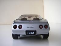 Прикрепленное изображение: Chevrolet_Corvette_Collector_Edition_1982__AutoArt___7_.JPG