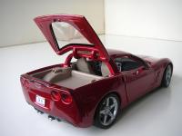 Прикрепленное изображение: Chevrolet_Corvette_C6_Coupe_2005__Maisto___4_.JPG