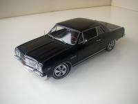 Прикрепленное изображение: Chevrolet_Chevelle_Malibu_SS_396_1965__ERTL_Authentics_RC2___8_.JPG