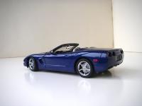 Прикрепленное изображение: Chevrolet_Corvette_C5_Convertible_2004__Autoart___2_.JPG