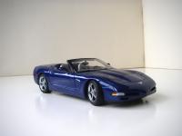 Прикрепленное изображение: Chevrolet_Corvette_C5_Convertible_2004__Autoart___5_.JPG