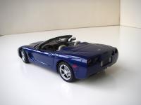 Прикрепленное изображение: Chevrolet_Corvette_C5_Convertible_2004__Autoart___7_.JPG