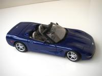 Прикрепленное изображение: Chevrolet_Corvette_C5_Convertible_2004__Autoart___8_.JPG