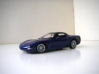 Прикрепленное изображение: Chevrolet_Corvette_Z06_Commemorative_Edition_2004__Autoart_.JPG