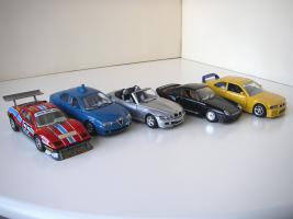 Прикрепленное изображение: Ferrari__Alfa_Romeo__Porsche___BMW__Bburago__1_24.JPG