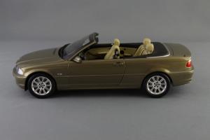 Прикрепленное изображение: BMW_3er_Cabrio_Individual_Kyosho_for_BMW_80_43_0_395_004_03.jpg