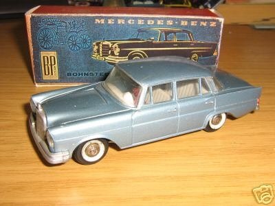 Mercedes-Benz W111/3 Sedan 220 SE Tekno