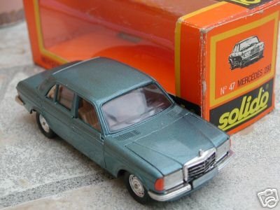 Mercedes-Benz W123 Sedan 280 Solido