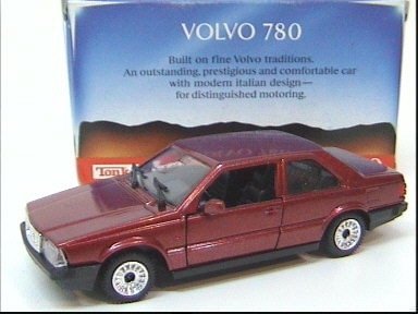 volvo780bertone.jpg