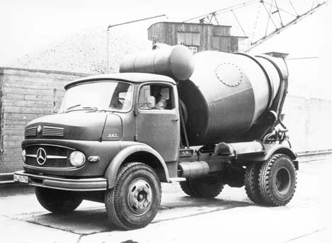Mercedes_Benz_LB_327.jpg