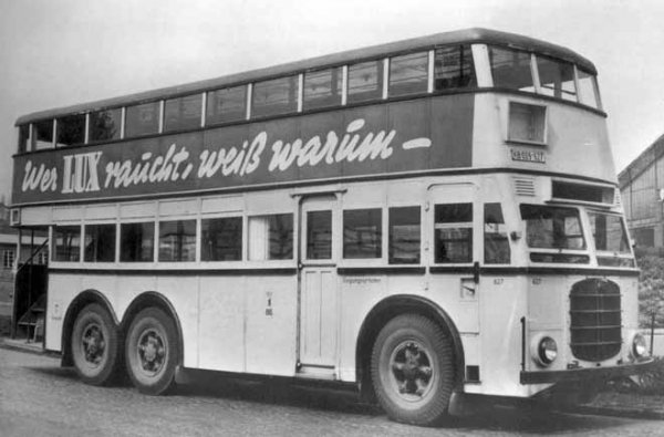 Mercedes_Benz__tipo_O10000_BVG.jpg