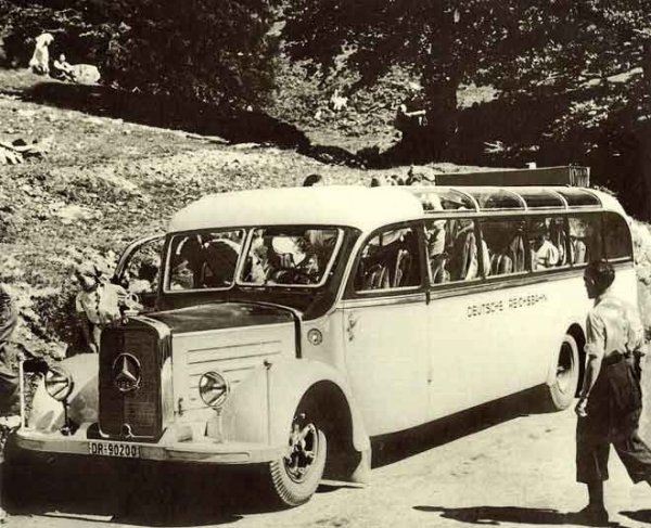 Mercedes_Benz_O3750___1939.jpg