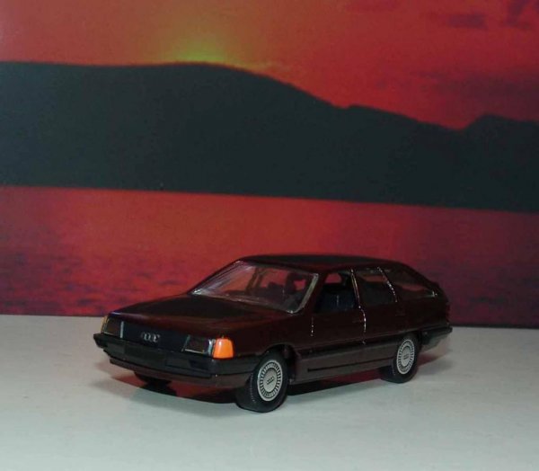 Audi 100(C3)Avant Schabak