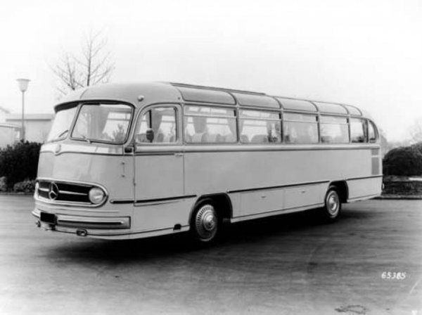 Mercedes_Benz_O_321_H.jpg