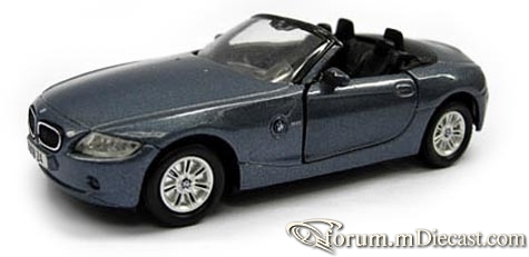 BMW E85 Z4 2003 Tin's Toys.jpg