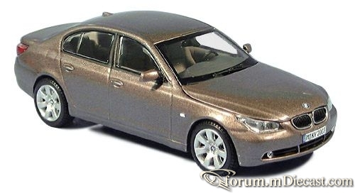BMW E60 5-series 2004 Kyosho.jpg