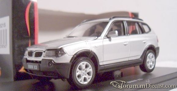BMW E83 X3 2004 Kyosho.jpg