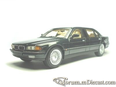 BMW E38 7-series Limousine 1994 Paul.jpg