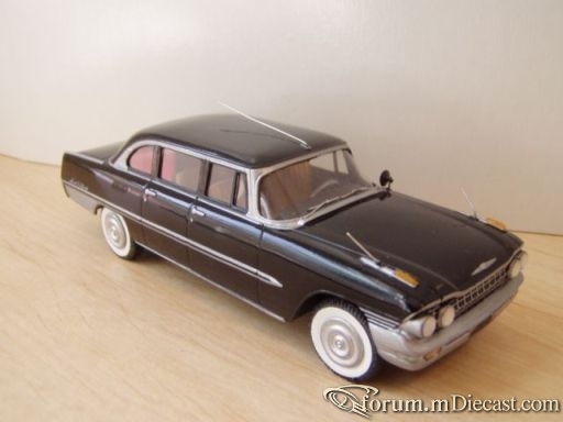 ZIL 111G 1963 Kherson.jpg