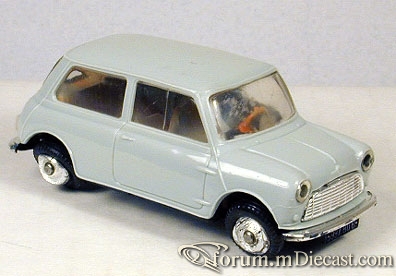 Morris 850 Norev.jpg
