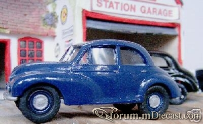 Morris Minor 4d Mikansue.jpg
