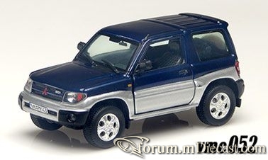 Mitsubishi Pajero Pinin 2000 Vitesse.jpg