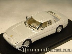 Ferrari 400i Meeras Michelotti.jpg