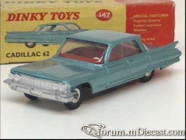 Cadillac 62 1961 4d Dinky.jpg