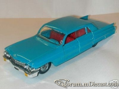 Cadillac 60 1962 4d Politoys.jpg