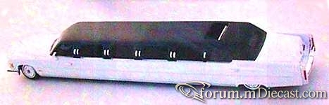 Cadillac 1976 Fleetwood Limousine-2 Elegance.jpg