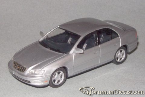 Cadillac Catera Rialto.jpg