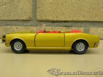 Chevrolet Camaro 1969 Cabrio Corgi.jpg