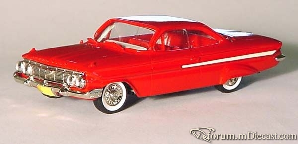 Chevrolet Impala 1961 Sport Coupe Brooklin.jpg