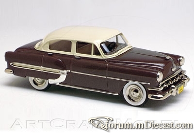Chevrolet Bel Air 1954 4d USA.jpg