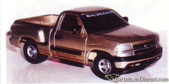 Chevrolet Silverado SWB.jpg