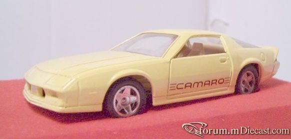 Chevrolet Camaro 1982 Verem.jpg