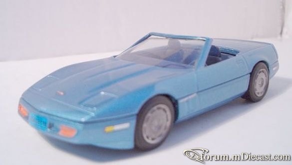 Chevrolet Corvette 1984 Cabrio Century.jpg