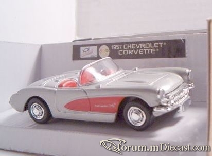 Chevrolet Corvette 1957 Cabrio New Ray.jpg