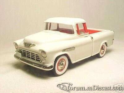 Chevrolet Cameo Pickup 1955 Brooklin.jpg